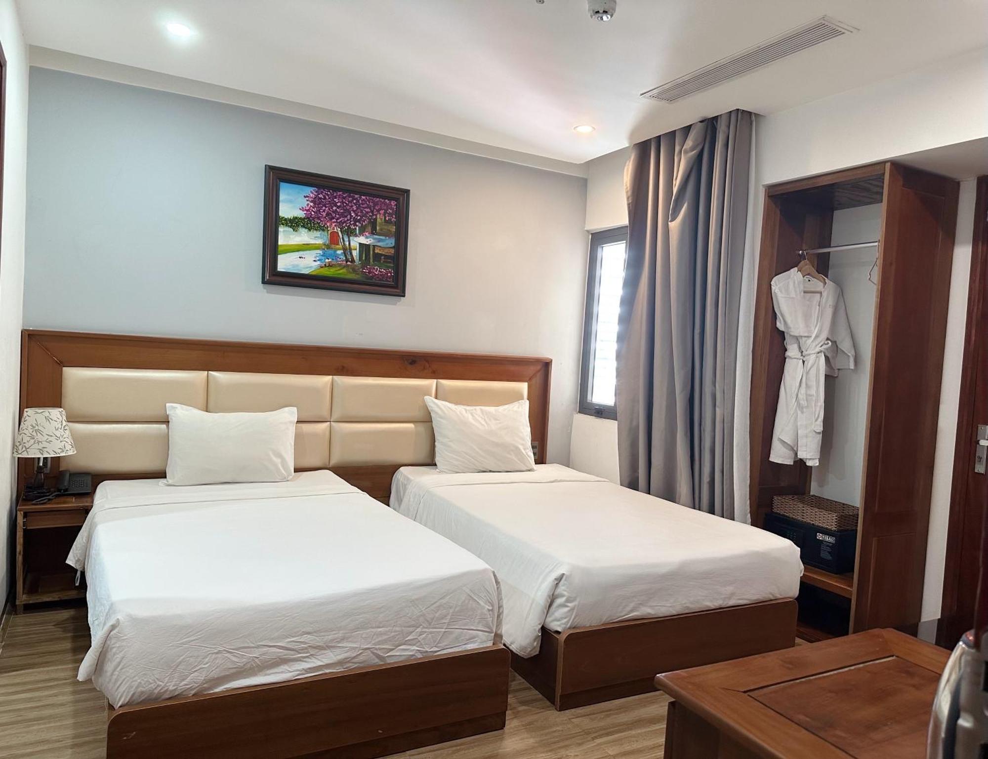 Alisia Beach Hotel Дананг Экстерьер фото
